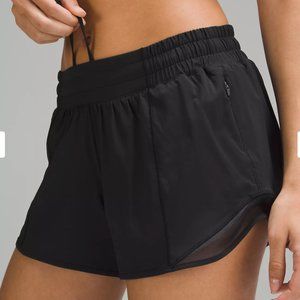 Lululemon Hotty Hot Low-Rise Lined Short 4"